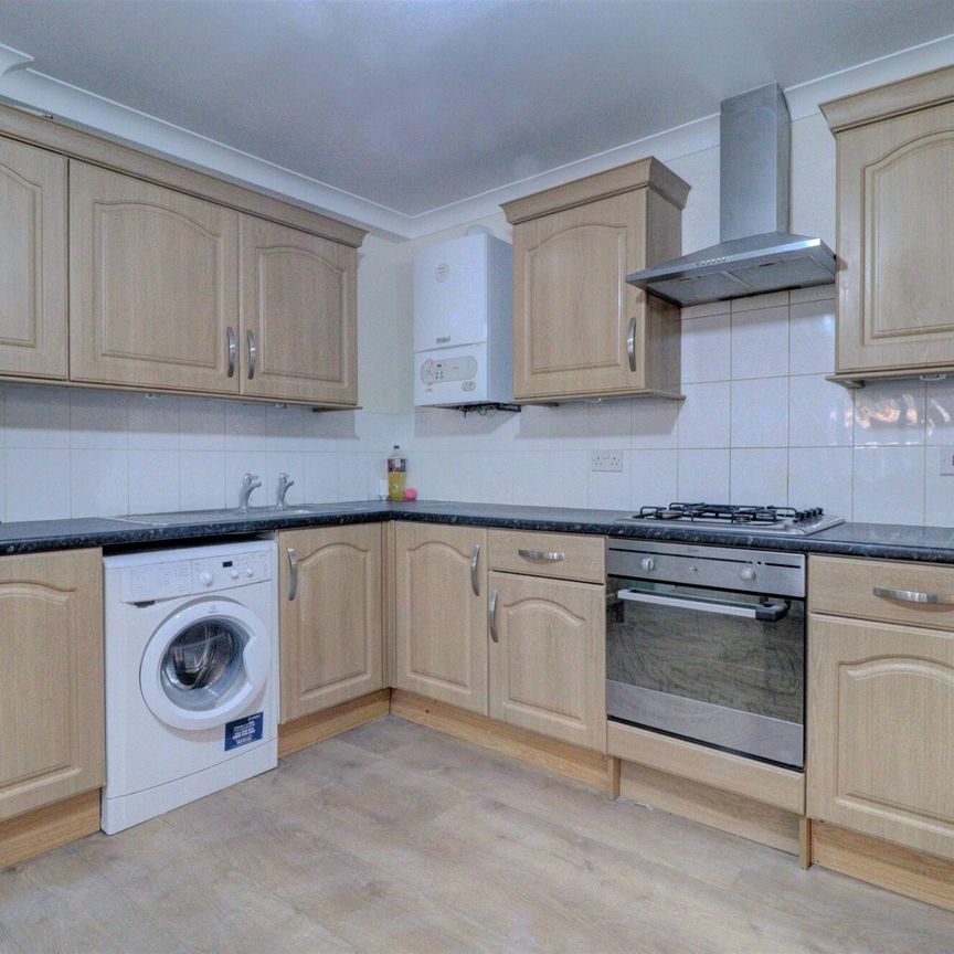 2 bedroom flat to rent, - Photo 1