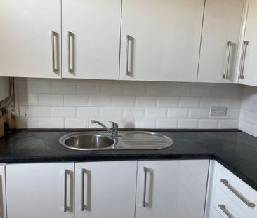 Room in a Shared House, Chester Road, M32 - Photo 6