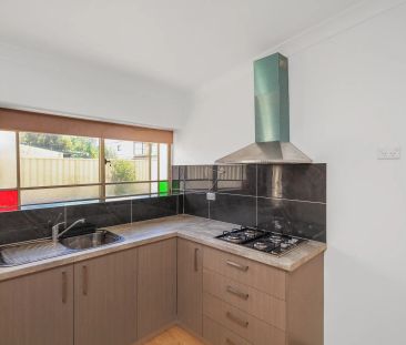 SPACIOUS 1 BEDROOM GEM IN THE HEART OF ROSEHILL! - Photo 1