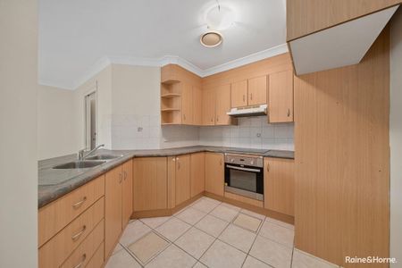 Versatile Family Home in a Prime Location - Photo 2