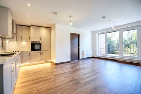 2 bed flat to rent in Mill Wood, Maidstone, ME14 - Photo 3
