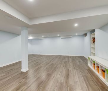 For Lease - 2163 WESTMOUNT Drive, Oakville, Ontario - Photo 2