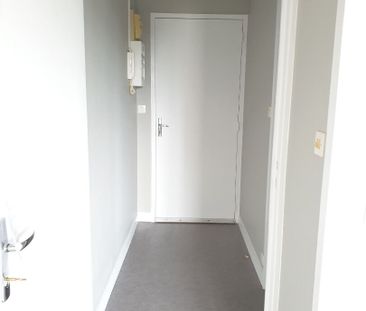 A LOUER Appartement 50000 Saint-Lô 1 pièce 29.33 m² - Photo 2
