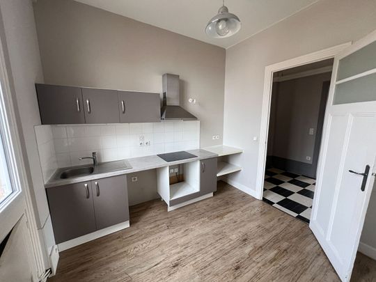 Location Appartement 5 pièces 126m² - Photo 1