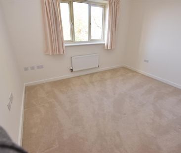 4 BED Detached house To rent - Photo 5