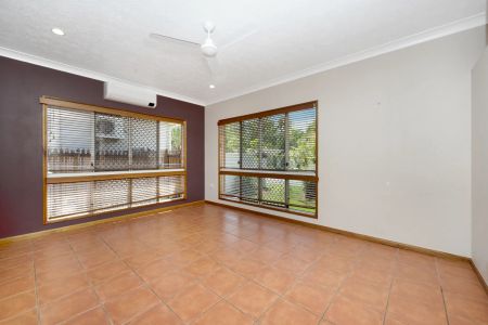Effortless Living in a Prime Douglas Location - Photo 3