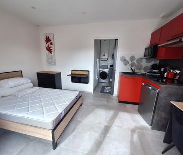Location Maison 1 pièce 17m² MARTIGNAS SUR JALLE 33127 - Photo 5