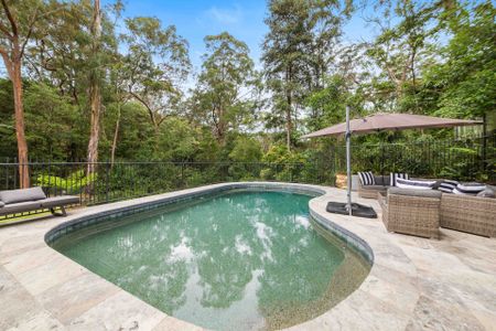 Renovating or Relocating? A Private Family Oasis for a 6-Month Lease - Photo 2