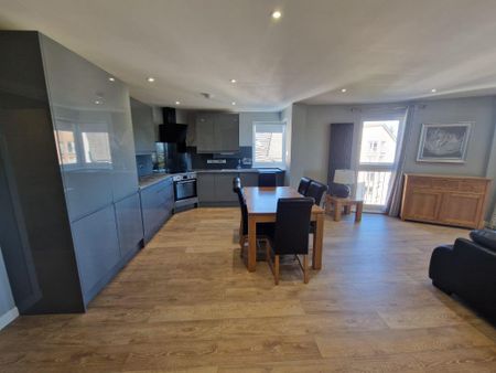 2 bedroom flat to rent - Photo 3