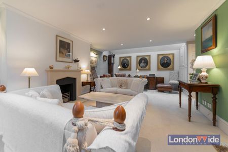 3 bedroom mews to rent - Photo 3