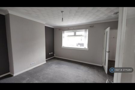 2 bedroom semi-detached house to rent - Photo 3