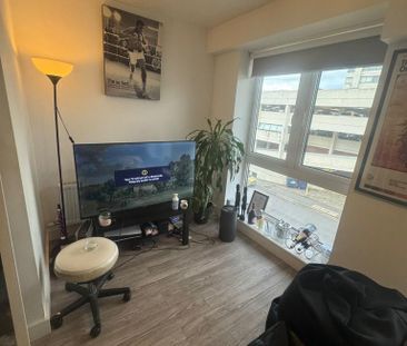 1 bedroom flat to rent - Photo 6