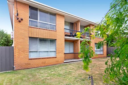 15/11 Parker Street, Ormond VIC 3204 - Apartment For Rent | Domain - Photo 2