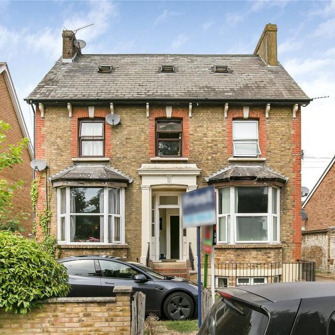 2 bedroom maisonette to rent - Photo 1