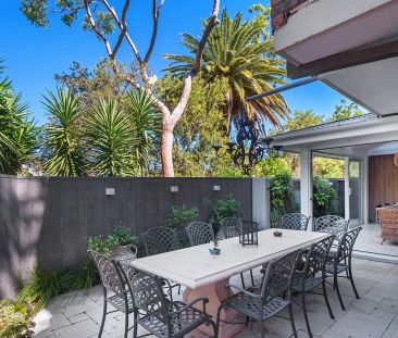 Contemporary Convenience - Photo 6