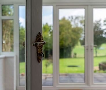 A charming family home in the Meon Valley. - Photo 1