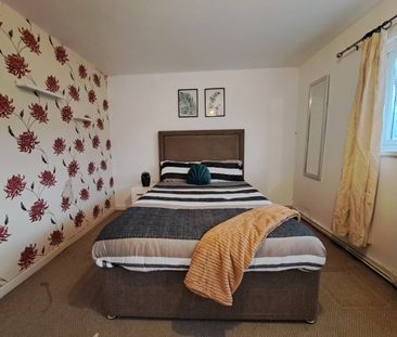 Room in a Shared House, Ettrick St, E14 - Photo 6