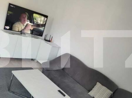 Apartament 3 camere, 70mp, parcare, bloc nou, zona Teilor - Fotografie 2