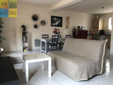 Location Maison 4 pièces 85m² PERTUIS 84120 - Photo 2