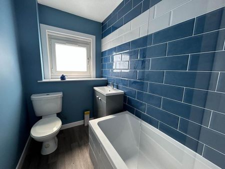 2 bedroom maisonette to rent - Photo 5