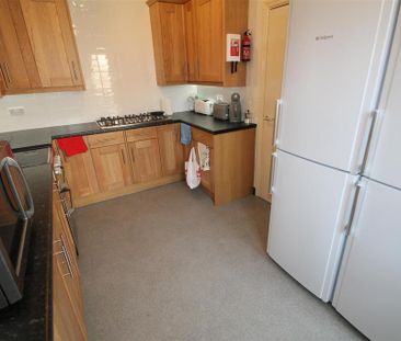 House share to rent - Photo 2