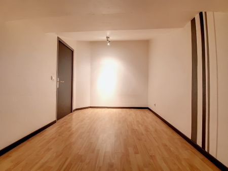 Noves : Appartement T3 avec double séjour, - Photo 4