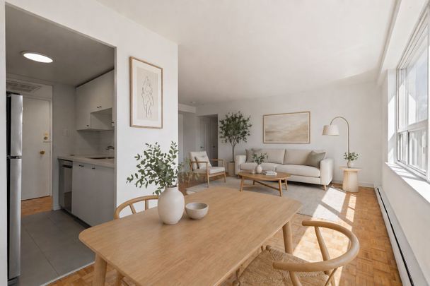 For Lease - 250 St Clair Avenue Unit# 402, Toronto, Ontario - Photo 1