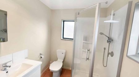 Charming 2-Bedroom Home in Mangere East, Manukau – $530/Week - Photo 5