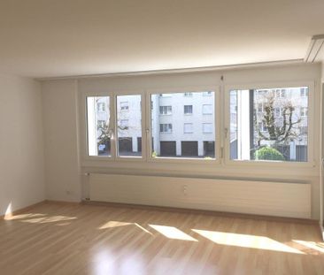 Geniessen Sie die Ruhe auf Ihrem verglasten Balkon! - Photo 6
