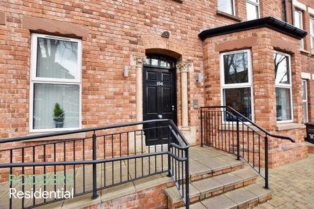 Apt 11, 104 Eglantine Avenue, Belfast, BT9 6EU - Photo 2