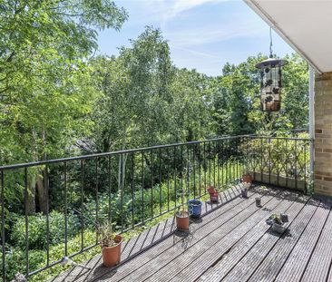 2 bedroom maisonette to rent - Photo 5