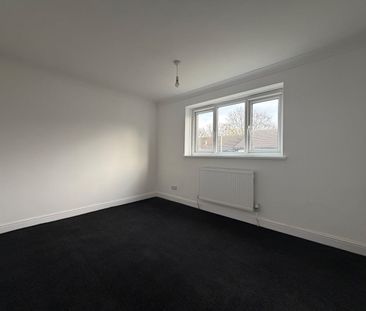 4 Bed Terraced House, Cottingley Drive, LS11 - Photo 6