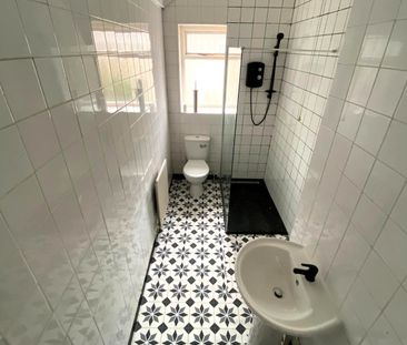 £950 PCM, Furnished One Bedroom First Floor Flat in Lower Cathedral... - Photo 5