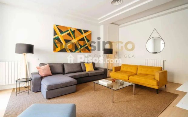 Piso en alquiler en Calle de Sagasta - Photo 1