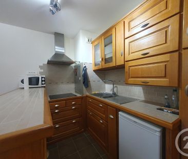 Location Appartement 1 pièce 28m² FONTAINEBLEAU 77300 - Photo 3