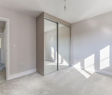 3 bedroom detached house to rent - Photo 4