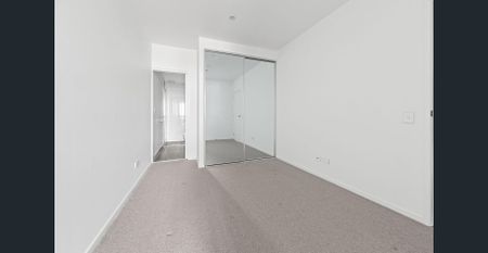 Central, city views! - Photo 3