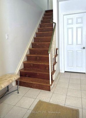 For Lease - 252 William Roe Boulevard Unit# Room 2, Newmarket, Ontario - Photo 1