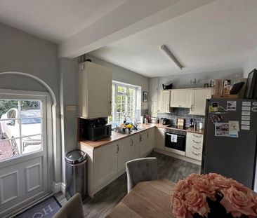 3 bedroom house to rent - Photo 2