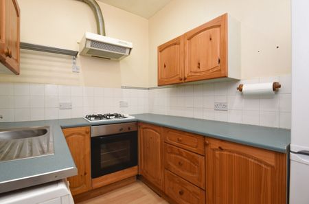 High Street, Wimbledon Hill, London, SW19 - Photo 4