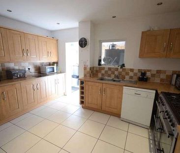 Wimborne Road, Poole, BH15 - Photo 4