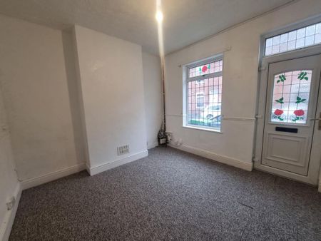 2 bedroom terraced house to rent - Photo 3