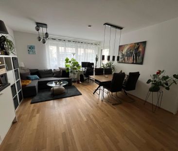 1070! Ruhige, urbane 2-Zimmer Wohnung mit West-Terrasse direkt in d... - Photo 1