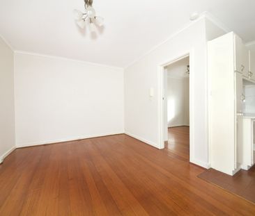 9/11 Holloway Street, Ormond VIC 3204 - Apartment For Rent | Domain - Photo 5