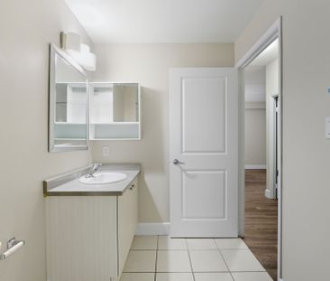 For Lease - 149 Main Street Unit# 203, Hamilton, Ontario - Photo 6