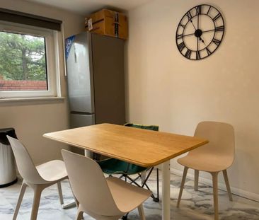 3 Bed Detached House, Keith Court, G11 - Photo 1