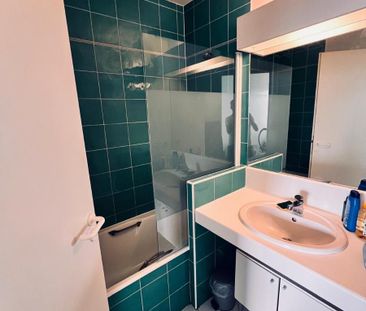 Location Appartement 2 pièces 44m² JACOB BELLECOMBETTE 73000 - Photo 6