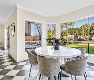 SPACIOUS FAMILY LIVING IN THE HEART OF FORESTVILLE - Photo 3