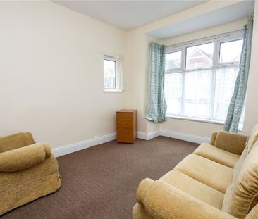 4 bedroom property to rent - Photo 1