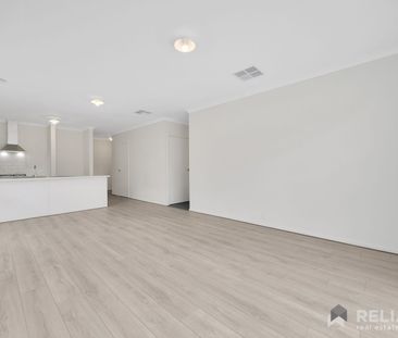 39 Keystone Drive, Sunbury, Vic 3429 - Photo 3